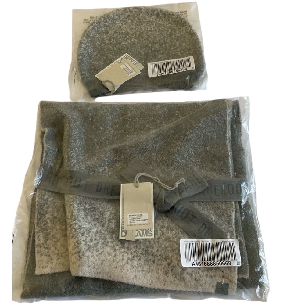 NWT Barefoot Dreams CozyChic Lite Confetti Beanie & Scarf Smokey Green Fog‎ Gray